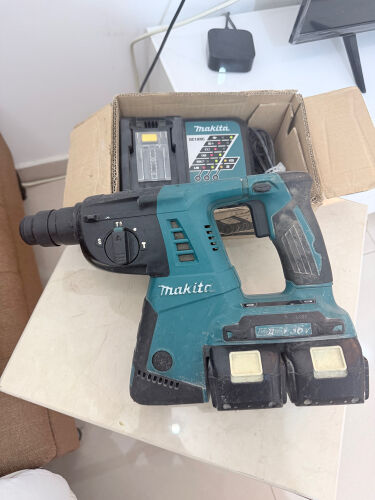 makita cordless hammer drill