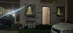 شقة مكونة من غرفتي نوم (2 ) مف